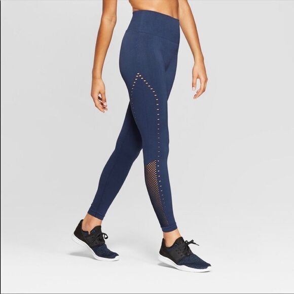 ✨ JoyLab Seamless Mid-Rise 7/8 Leggings✨ - Picture 1 of 5